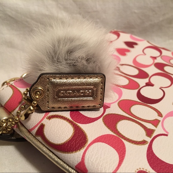 Coach Valentine Wristlet With Fur Pom - Picture 3 of 6